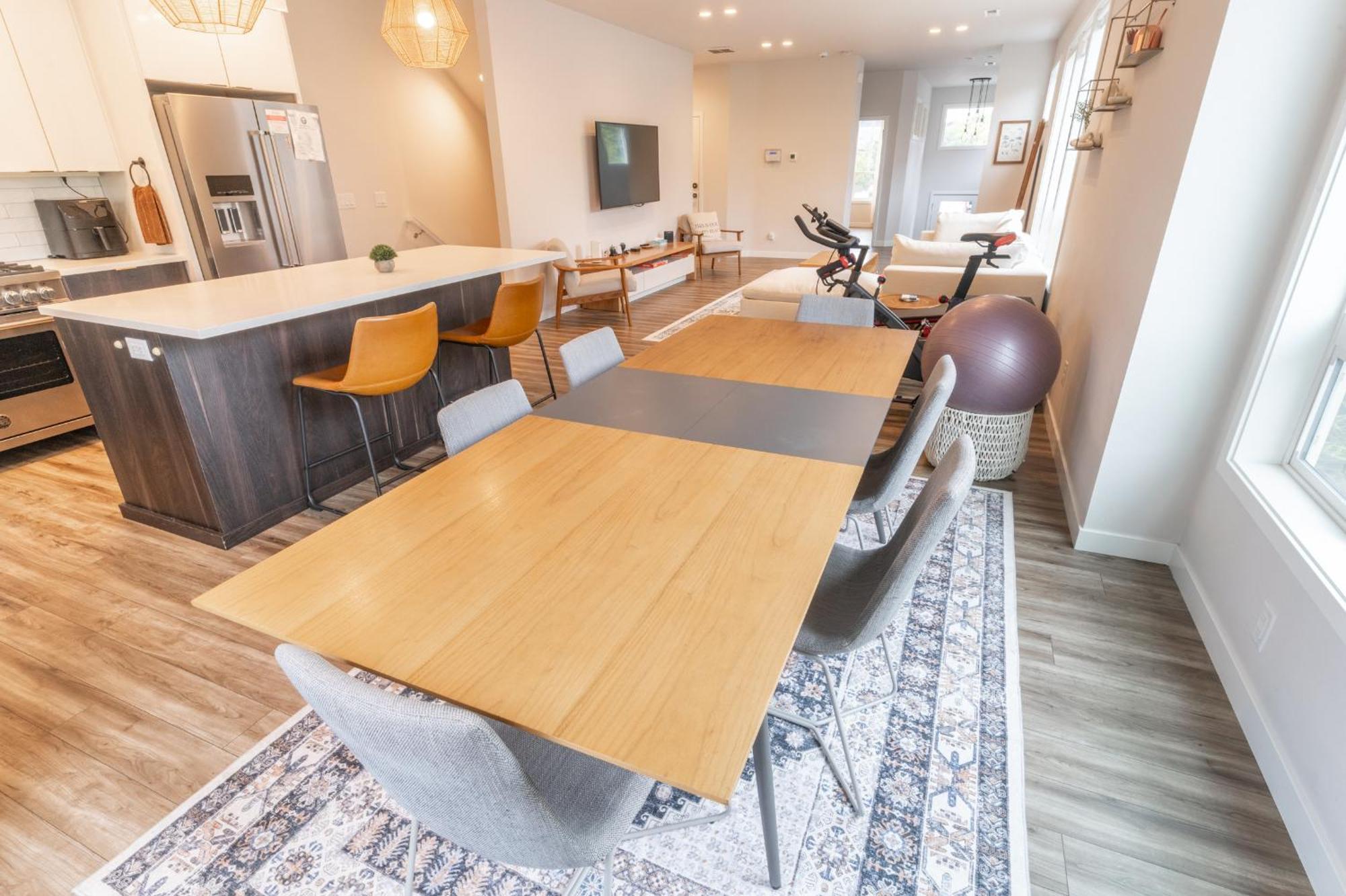 Comfy Family Home, Walkable Neighborhood + Patio! Portland Dış mekan fotoğraf