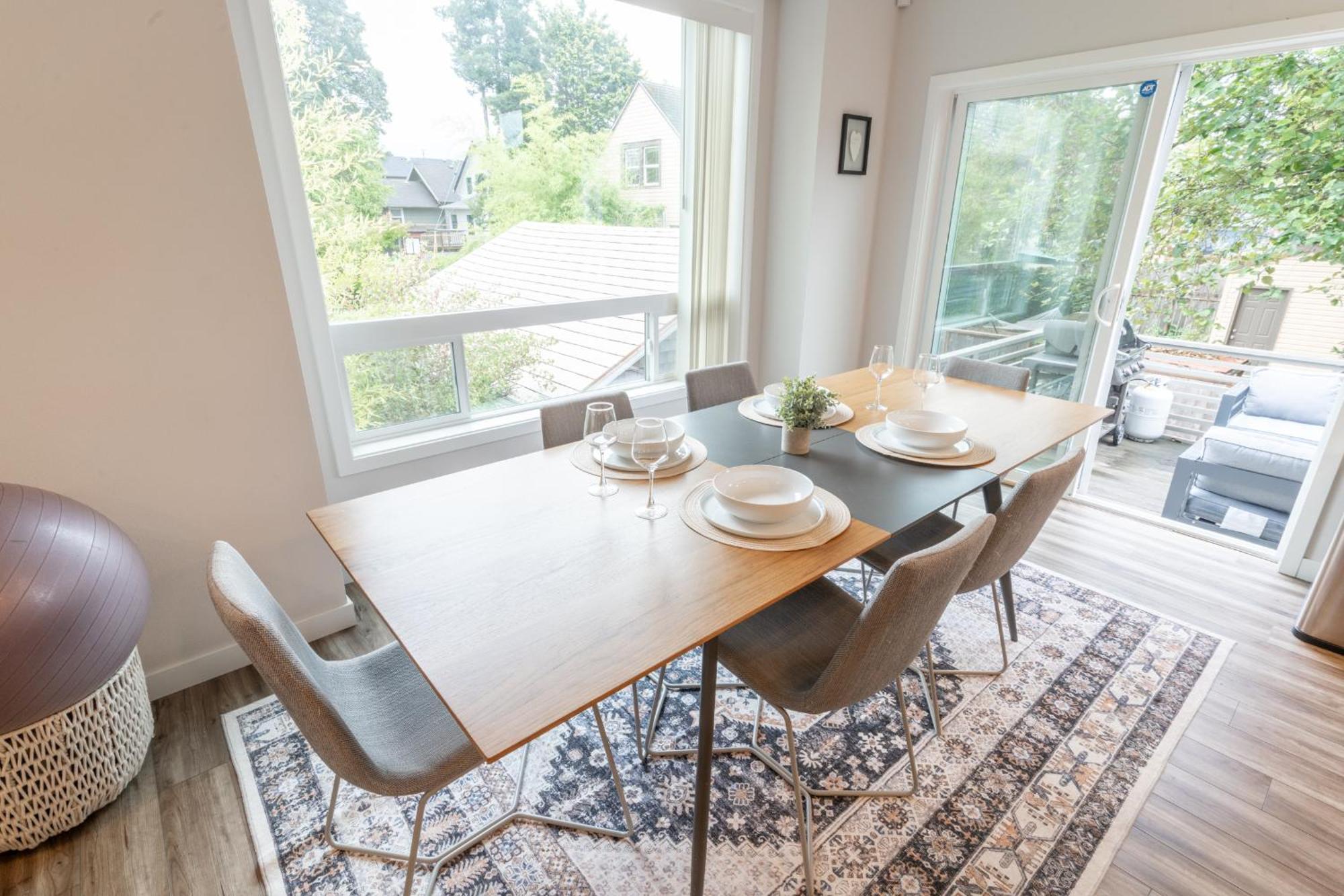 Comfy Family Home, Walkable Neighborhood + Patio! Portland Dış mekan fotoğraf