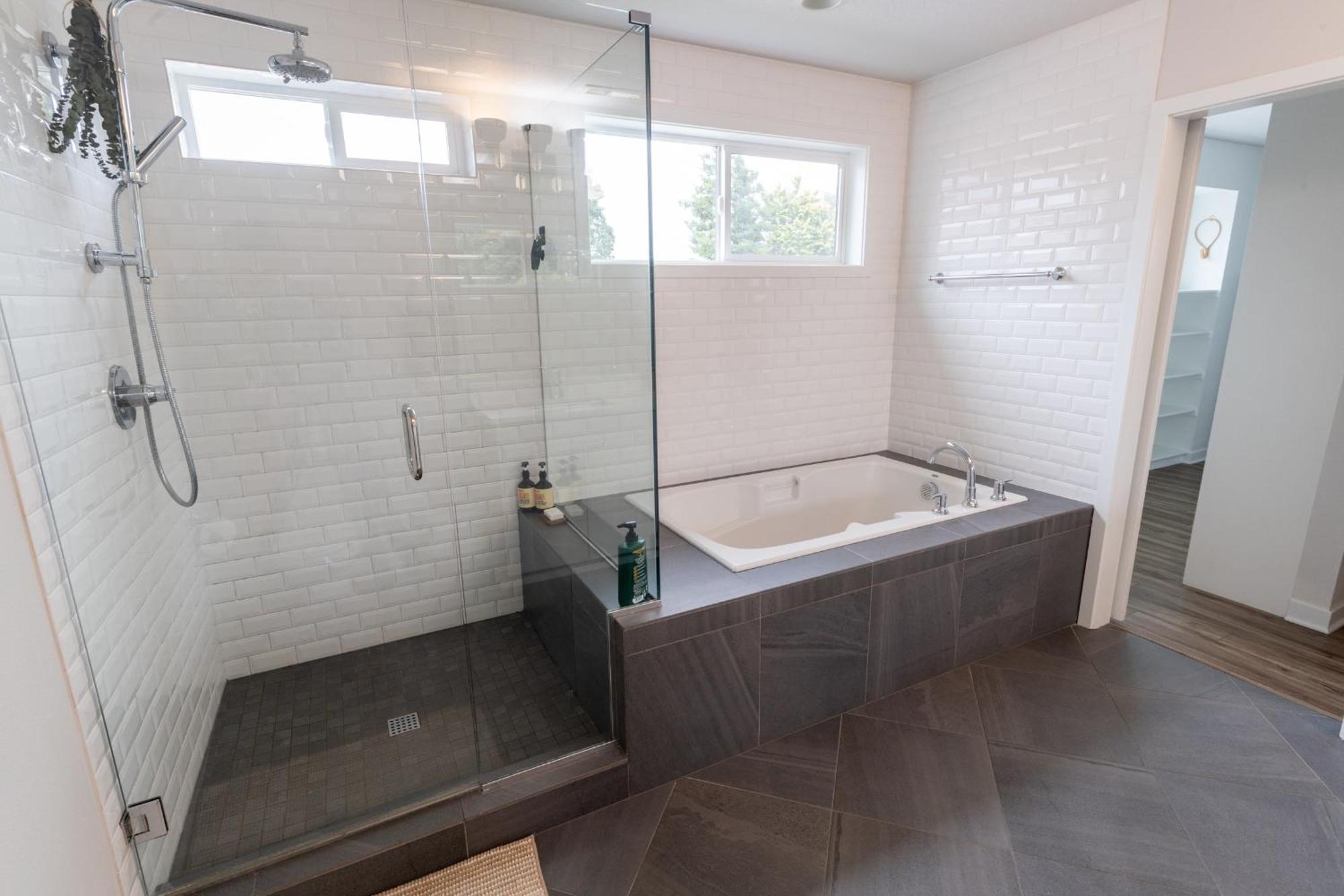 Comfy Family Home, Walkable Neighborhood + Patio! Portland Dış mekan fotoğraf
