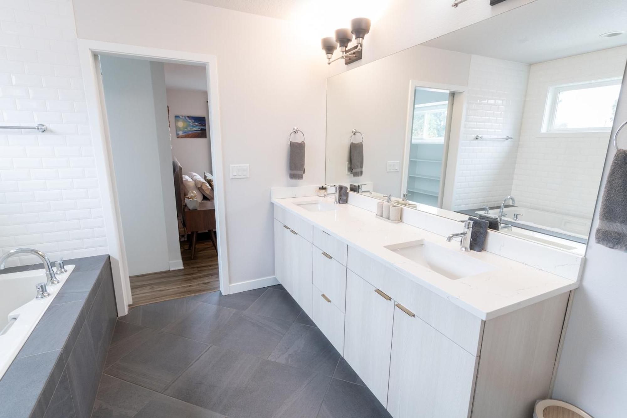 Comfy Family Home, Walkable Neighborhood + Patio! Portland Dış mekan fotoğraf