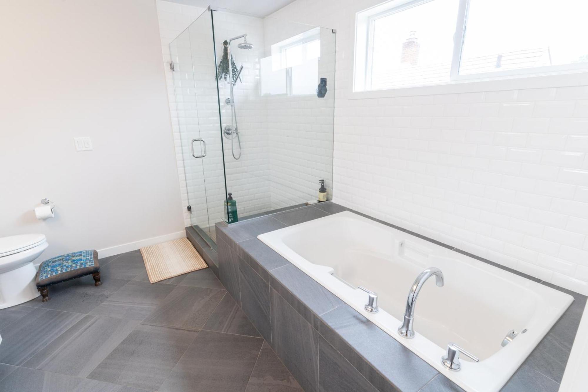 Comfy Family Home, Walkable Neighborhood + Patio! Portland Dış mekan fotoğraf